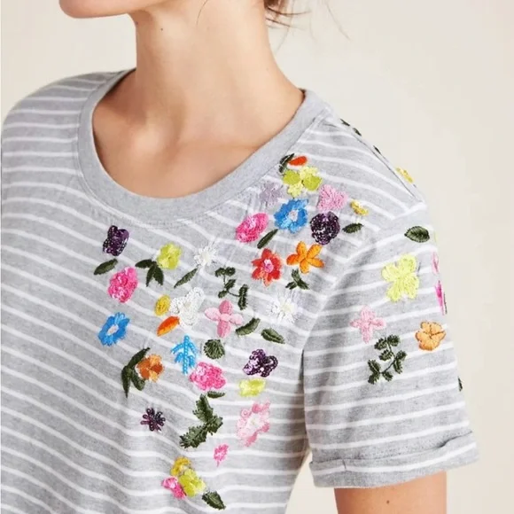 Anthropologie Gray and White Embellished Short Sleeve Tee - Picture 3 of 6